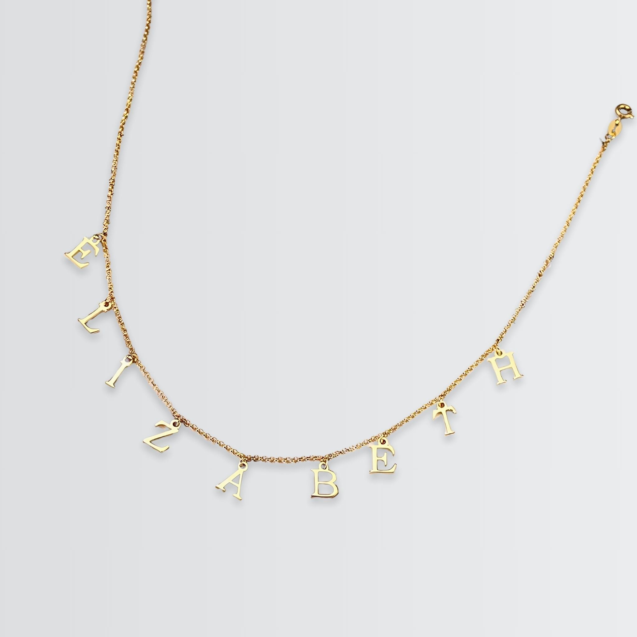 Personaliza tu collar con letras iniciales