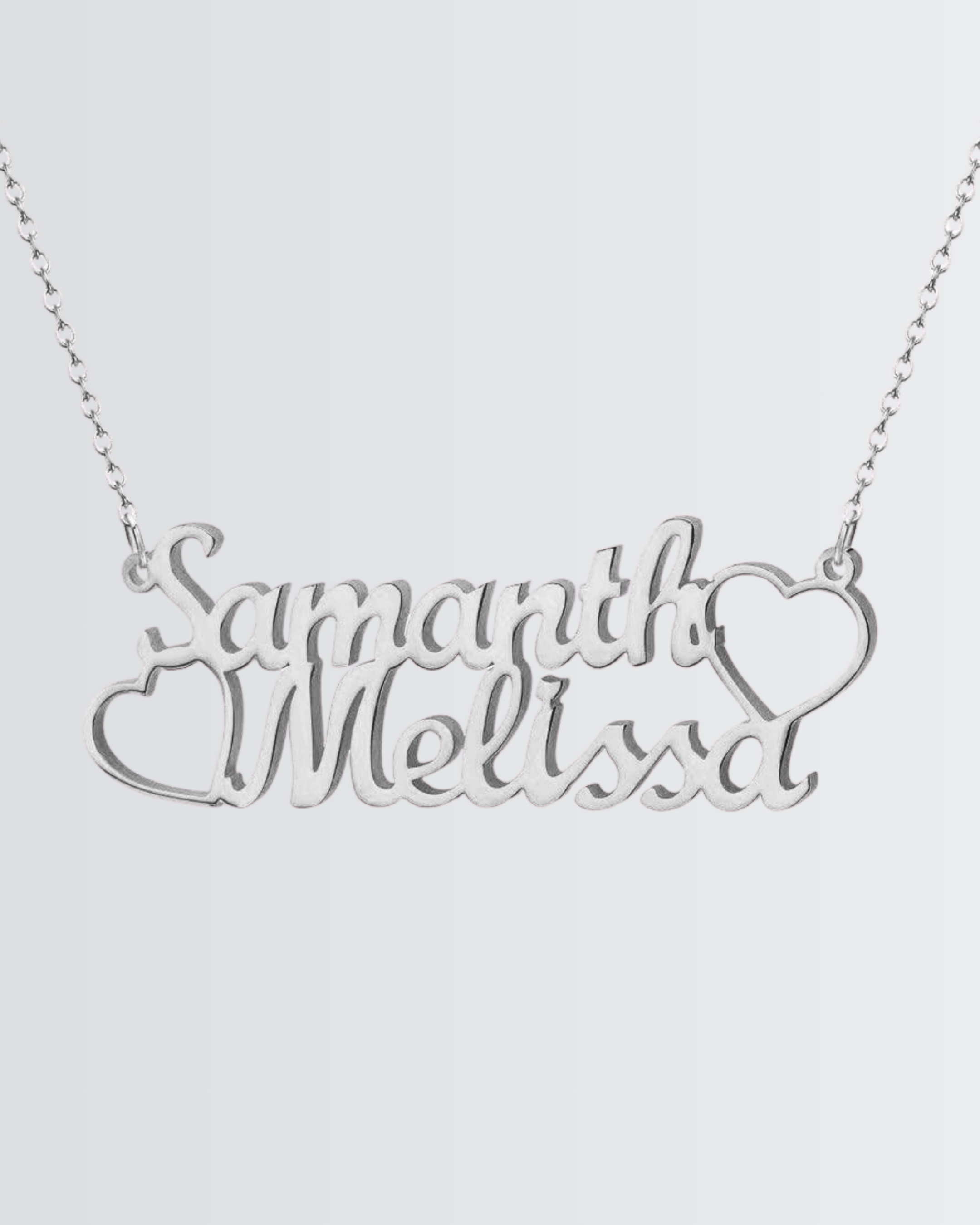 Collar personalizado con nombres de pareja y corazones