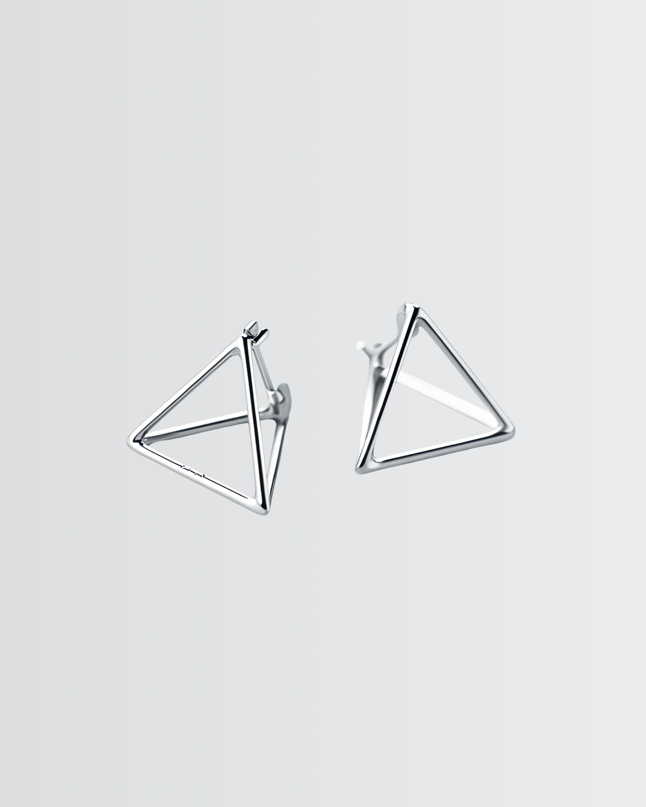 3D Triangular Minimal Studs