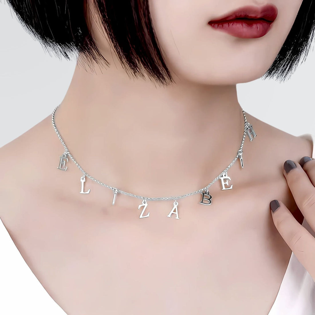 Personaliza tu collar con letras iniciales
