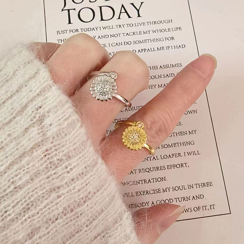 Blooming Daisy Spinner Ring