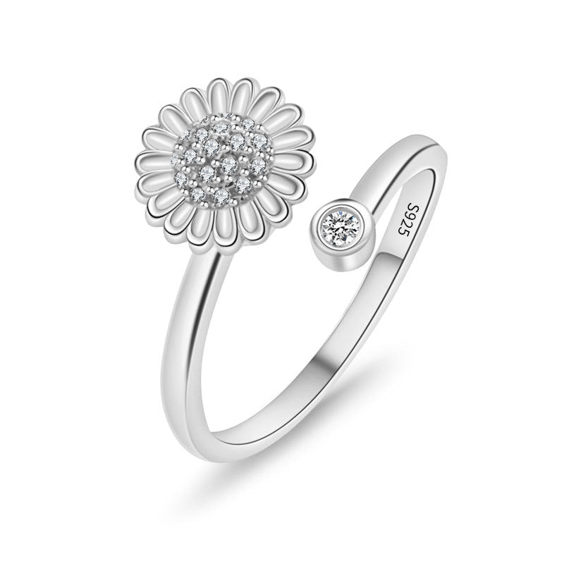 Blooming Daisy Spinner Ring