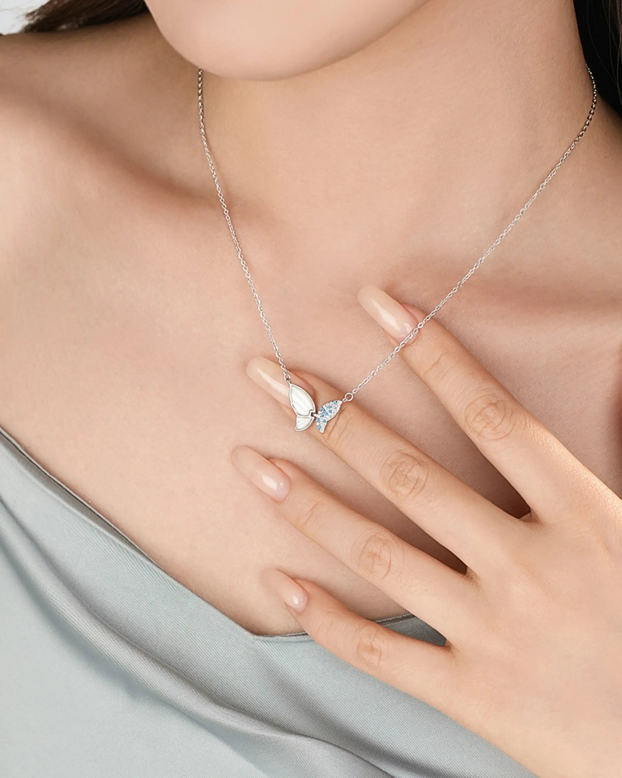Blingfly Shimmering Necklace - Silver Necklace by BLINGLANE
