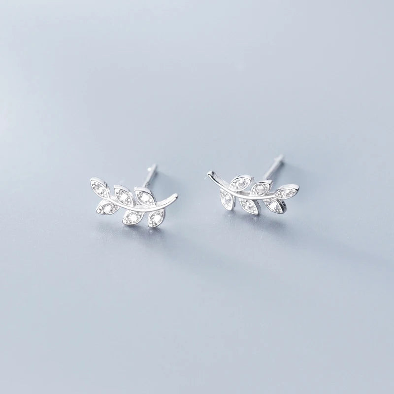 Leaflet Minimal Studs