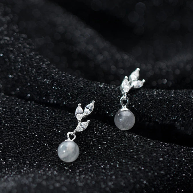 Minimal Leaflet Studs