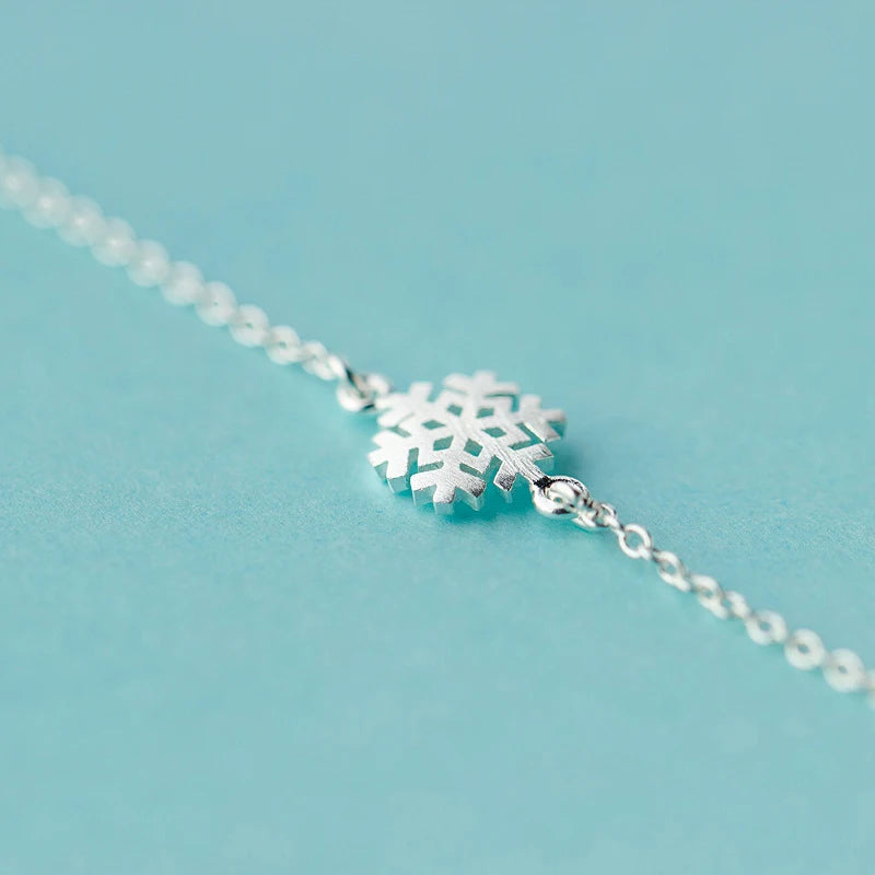 Frosted Snowflake Bracelet