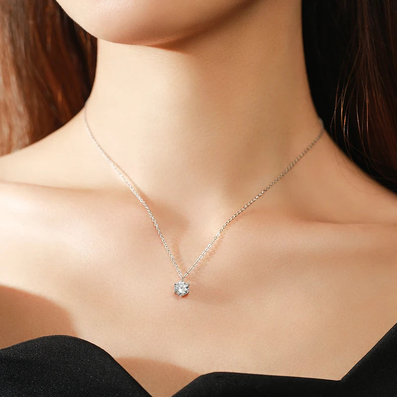 Collier solitaire sexy