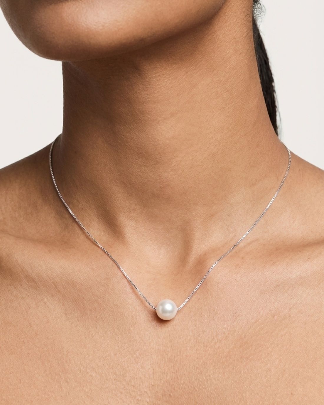 Collier de perles minimaliste