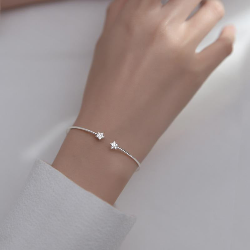 Minimal Star Sleek Cuff