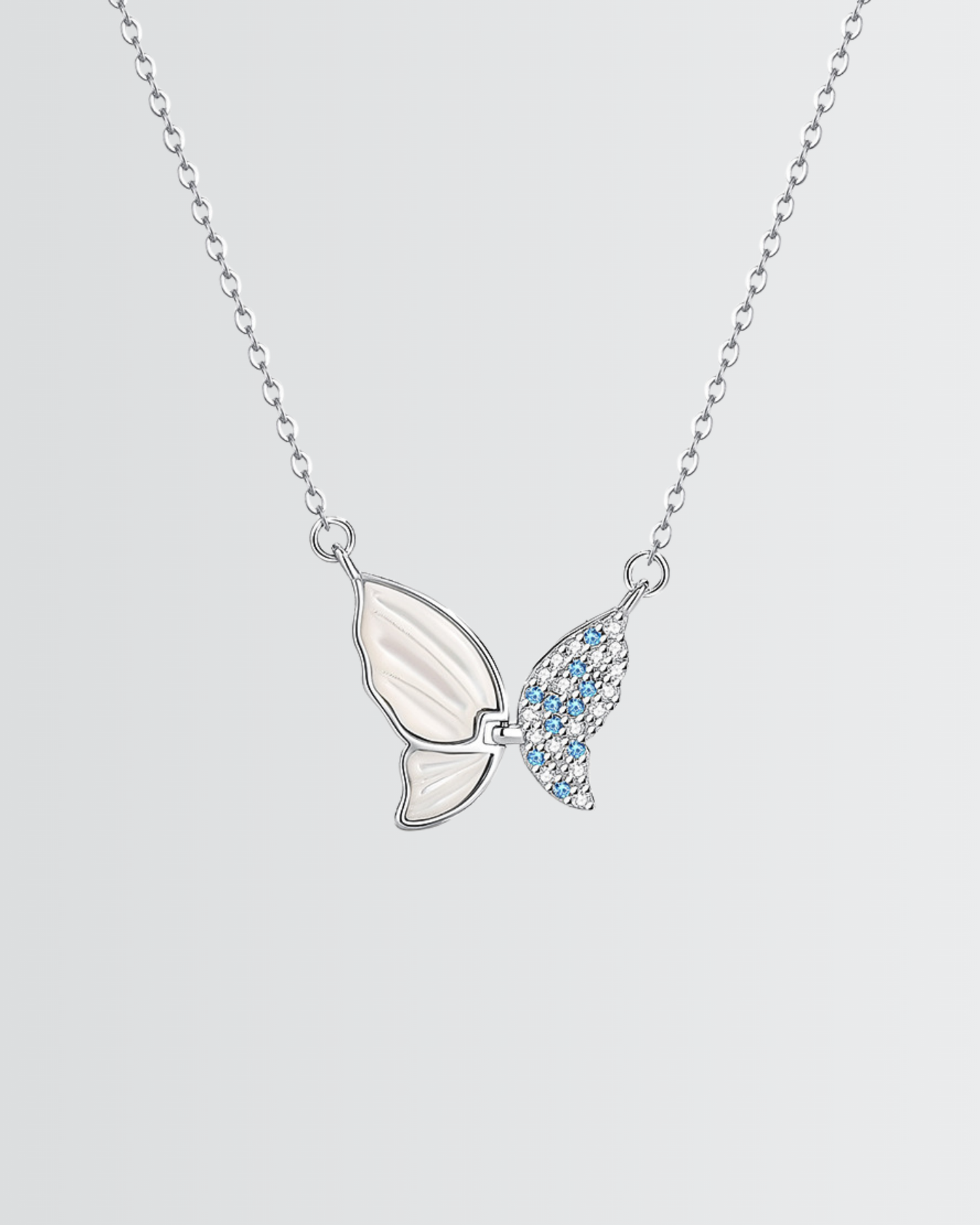 Blingfly Shimmering Necklace