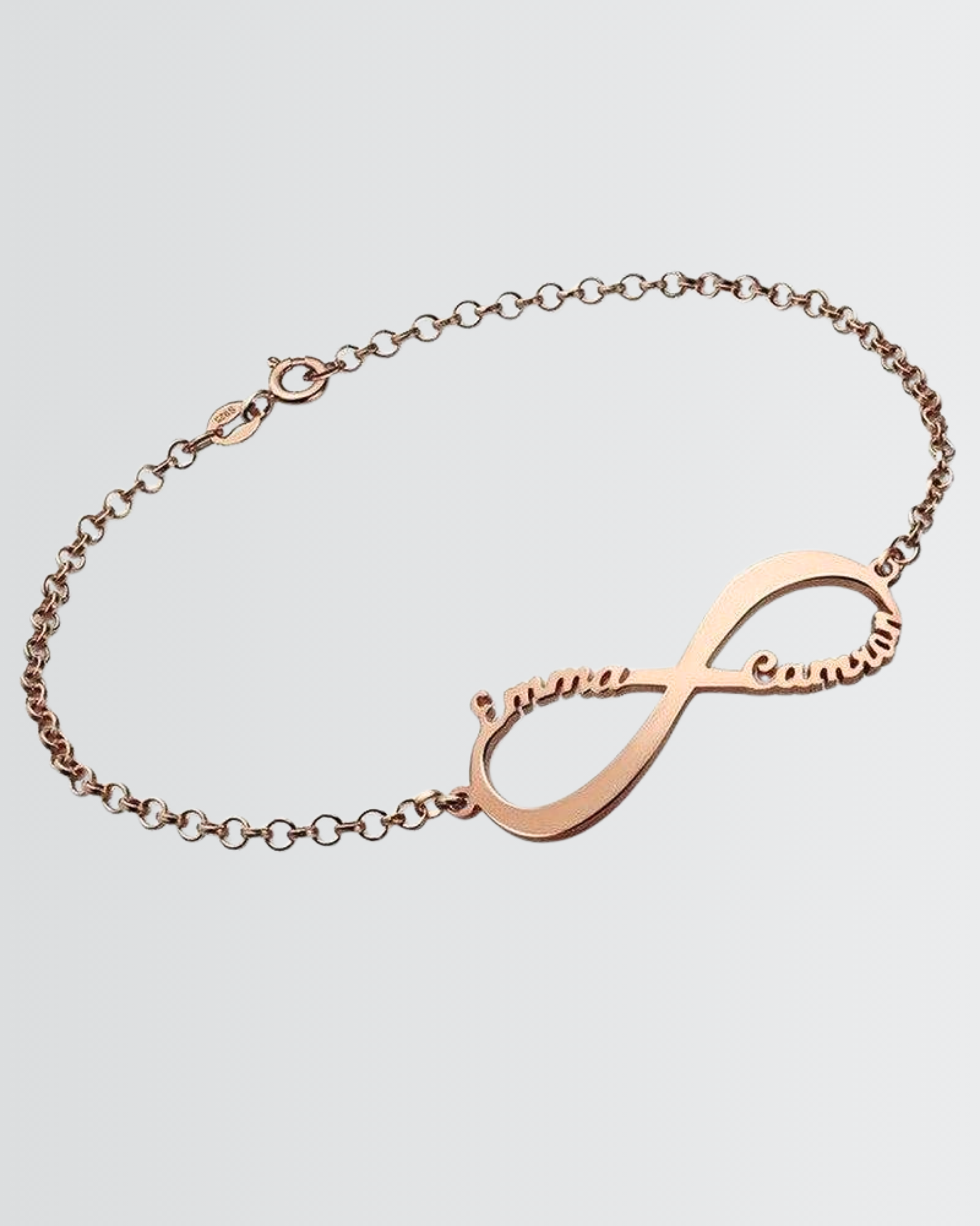 Personnalisez votre bracelet infini avec vos noms