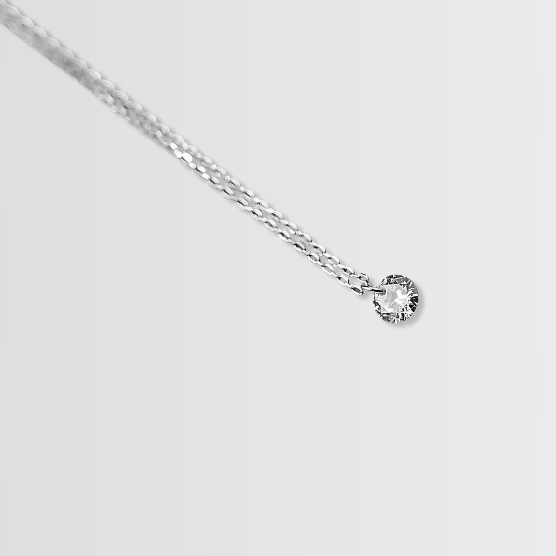 Collier solitaire minimaliste