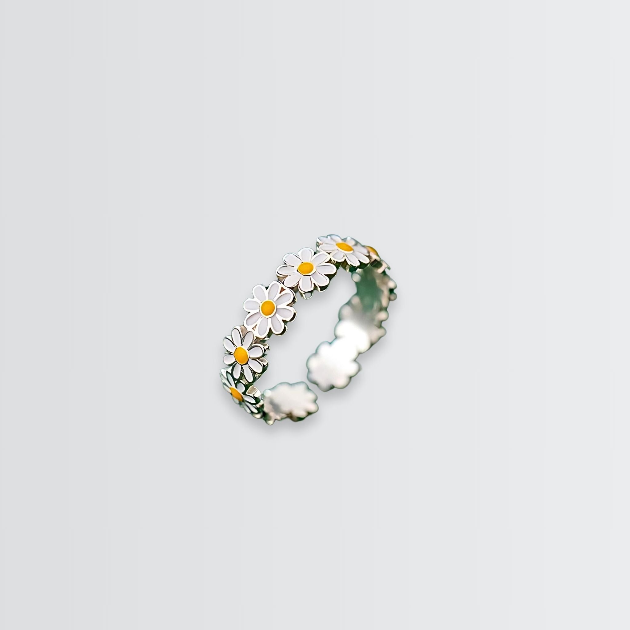 The Blooming Daisy Ring