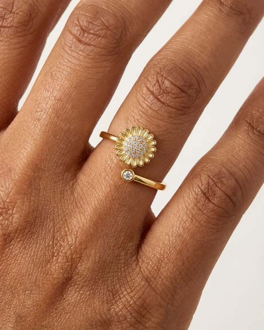 Blooming Daisy Spinner Ring -  Silver Ring by BLINGLANE