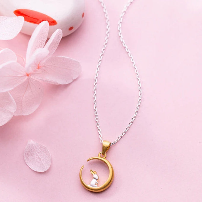 The Lucky Hopper Minimal Necklace