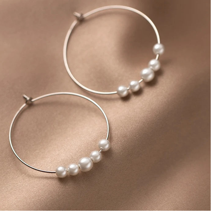 Minimal Pearl Hoops